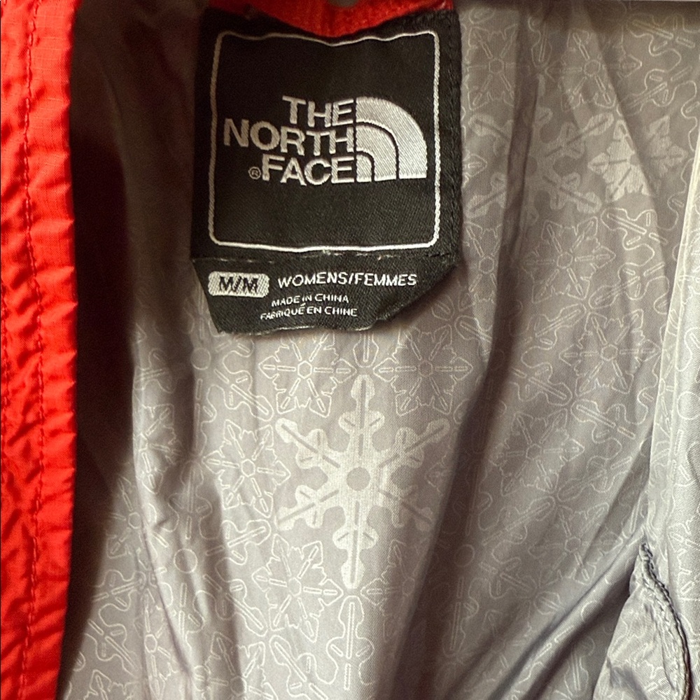 The North Face Red and White Women Zip-Up Jacket - size M - Picture 3 of 8